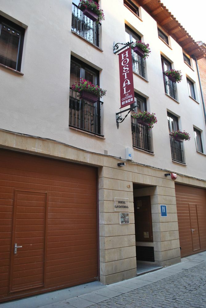 Hostal La Catedral サント・ドミンゴ・デ・ラ・カルサーダ エクステリア 写真